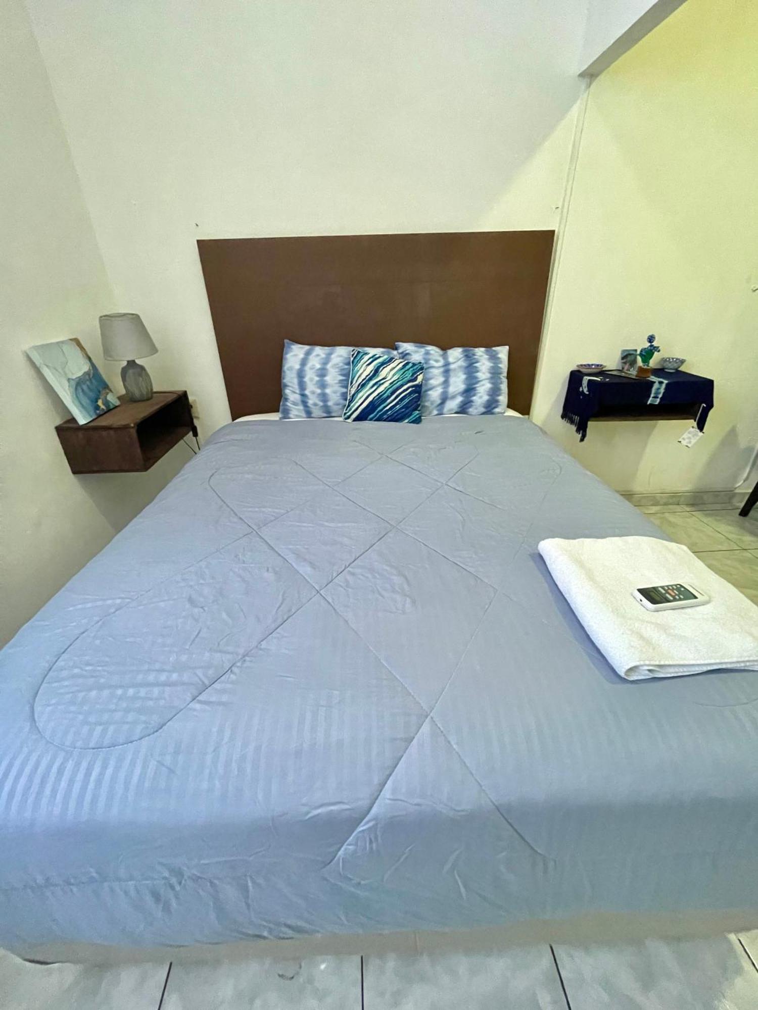 Hotel Y Cafe Ixmati Suchitoto المظهر الخارجي الصورة
